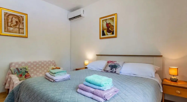 Relaxing Zadar Hideaway With Seasonal Pool & Seaside Charm, Забронировать Дом для отпуска Виллы Задар, Вилла