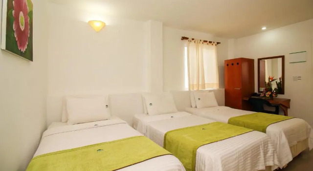 Standard triple chambre Hotel Imbanaco