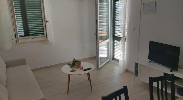 Апартаменты с видом на сад Laura Apartments