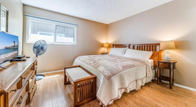22 Huntington St. 2bdr, Забронировать Отель Отели Хантингтон-Бич с бассейном, рядом с Центр искусств Хантингтон-Бич, Бассейн