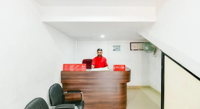 OYO 23106 Vattekad Tourist Home