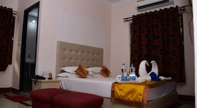 Коттедж с 2 комнатами Hotel Dolphin