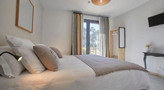 Номер Superior HOTEL COTE PHARE