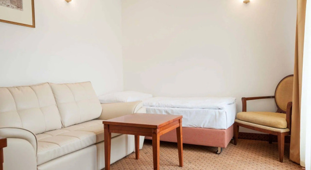 Hotel Raffaello Prague, Забронировать Отель Отели Праги с завтраком, рядом с Намести Миру, Завтраки