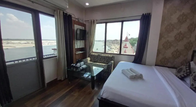 Семейный номер Standard с балконом Hotel Sita Where Every Stay Tells a Story of Kashi