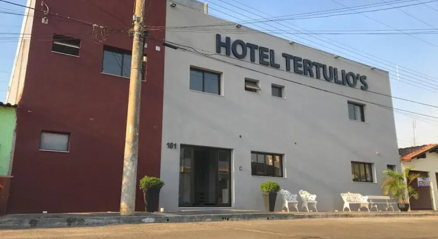 Hotel Tertulios, Забронировать Отель Риу-Клару штат Сан-Паулу