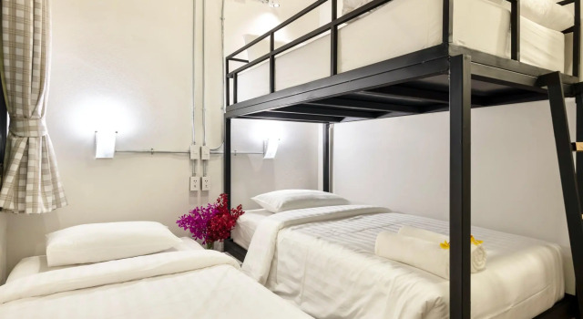 Трёхместный номер Standard Red Door Heritage Hotel