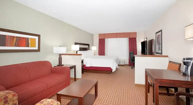 Двухместный люкс c 1 комнатой Holiday Inn Express Hotel & Suites Gillette by IHG