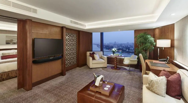 Двухместный клубный люкс Premier White Swan Hotel