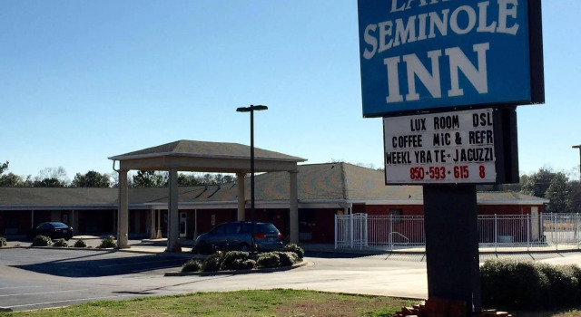 Lake Seminole Inn, Buchen Sie Gasthaus Mini-Hotels in Panhandle Florida, Gasthaus
