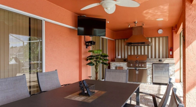 Top Florida Properties Vacation Villas, Забронировать Дом для отпуска Форт-Майерс Fort Myers Area, рядом с Imaginarium Hands-On Museum &amp; Aquarium‎