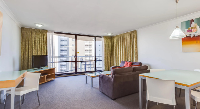 Central Hillcrest Apartment Hotel