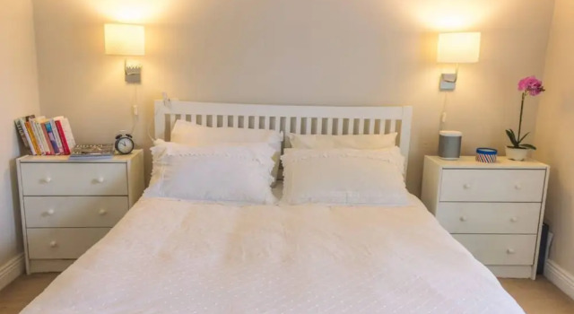 2 Bedroom House Near The Sea, Забронировать Дом для отпуска Коттеджи Дублина, рядом с Стадион для собачьих бегов Шелбурн-парк, Коттедж