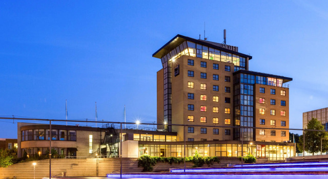 NH Zoetermeer, Book Hotel Hoteller i Zuid-Holland med parkering, Parkering