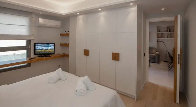 Апартаменты c 1 комнатой с балконом и с видом на город Acropolis Residence by A&A Residences
