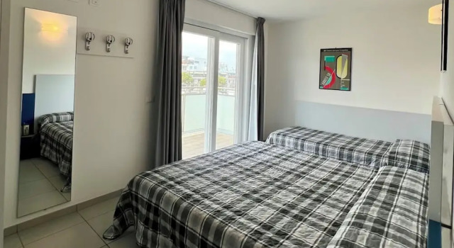 Апартаменты Penthouse With Rooftop Terrace and sea Views