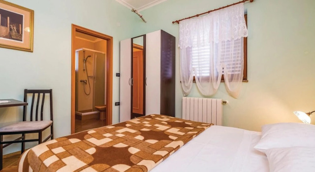 Amazing Home in Icici With Wifi and 2 Bedrooms