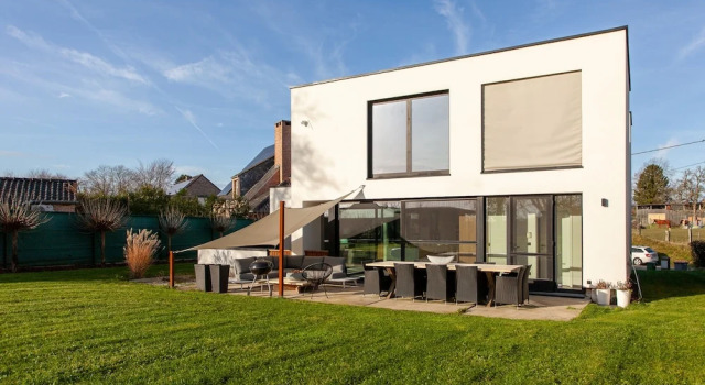Luxury Villa Close to Maastricht, Rezerwuj Willa Hotele w Bruksela z parkingiem, Parking