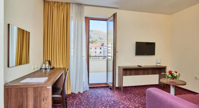 Suite Pine