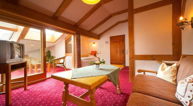 Апартаменты Landhotel Huberhof
