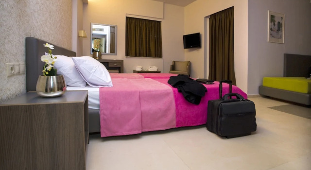 Полулюкс Astron Hotel