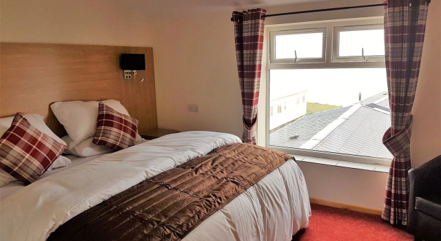 The Cliff Top Inn Hotel