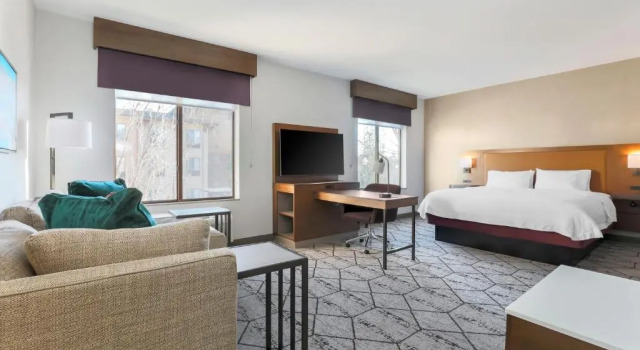 Одноместный люкс Hampton Inn & Suites Windsor-Sonoma Wine Country