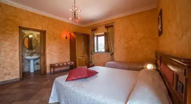 Tenuta Oliva, Book Hotel Hoteller i Fisciano med parkering, Parkering