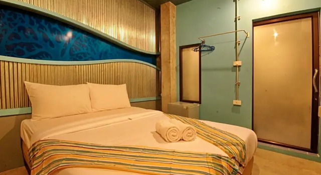 Одноместный номер Standard с видом на горы Seabox Khaolak Hostel