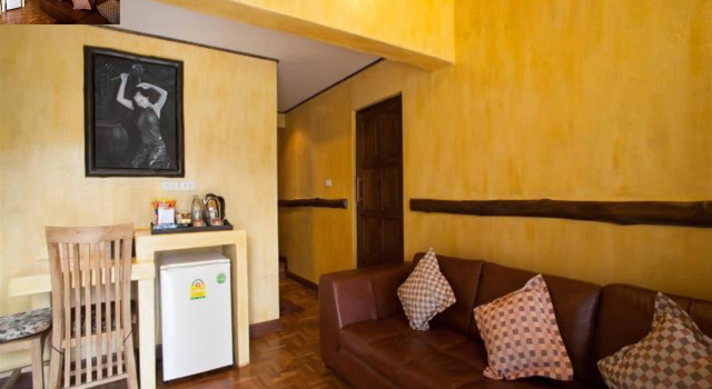 Baanpong Lodge, Забронировать Отель Сан-Кампаенг 