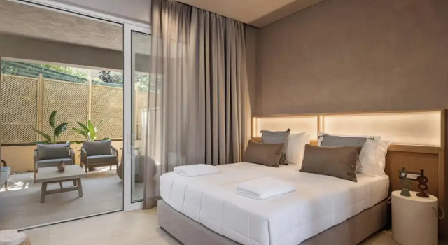 Номер Deluxe Hestia Boutique - Renovated Rooms Just Steps from the Beach