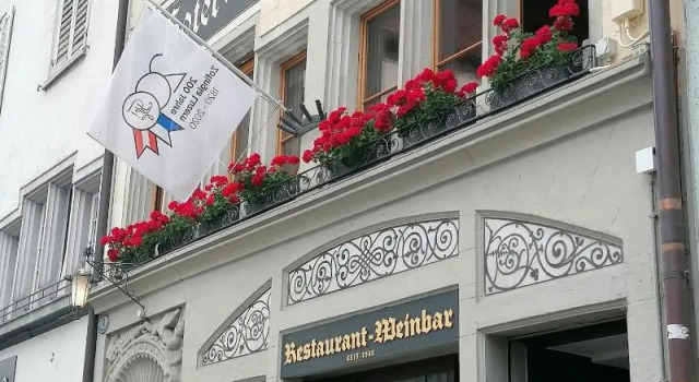 Hotel Schlüssel, Забронировать Отель Отели Люцерна с парковкой, рядом с Церковь Св. Петра, Парковка