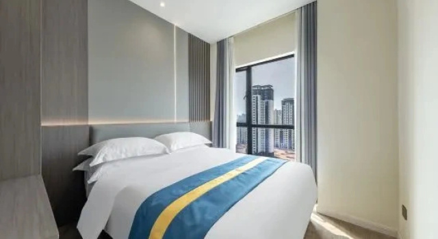 Люкс Deluxe Lakeside Hotel Deman