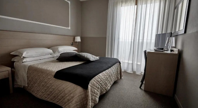 Двухместный номер Standard с частичным видом на море Rouge International Resort