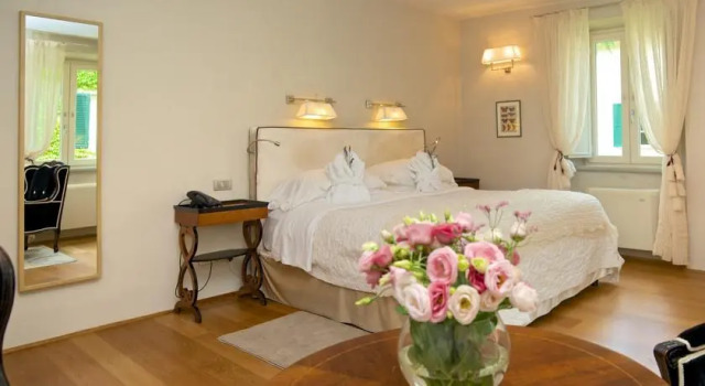 Villa di Piazzano - Small Luxury Hotels of the World, Забронировать Отель Туоро-суль-Тразимено Озеро Тразимено