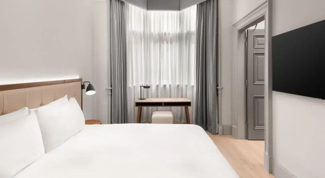 Люкс AC Hotel by Marriott Glasgow
