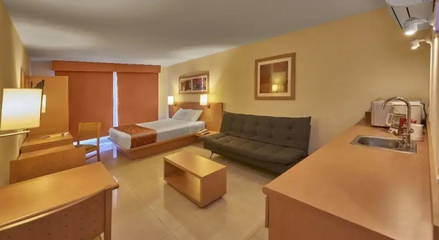 Двухместный номер Superior City Express by Marriott Mazatlan