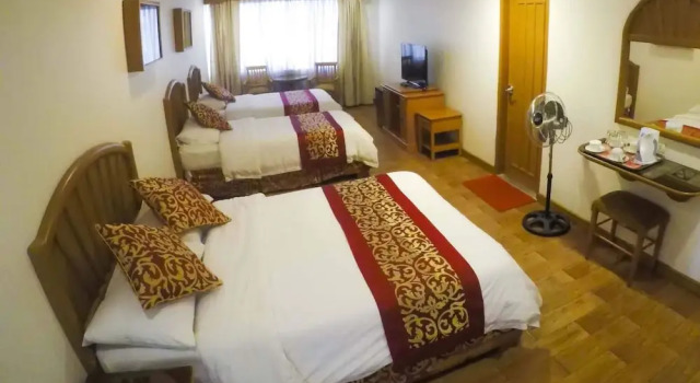 Pines View Hotel, Забронировать Отель Отели Багио с парковкой, рядом с Baguio Cathedral, Парковка