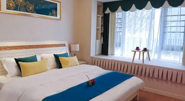 Люкс с видом на внутренний двор Chengjiang Yunshui Villa
