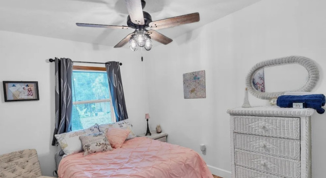 Relaxing Home Near St. Augustine Attractions 4 Bedroom Residence, Rezerwuj Dom wakacyjny Hotele w Saint Augustine Area z parkingiem, Parking
