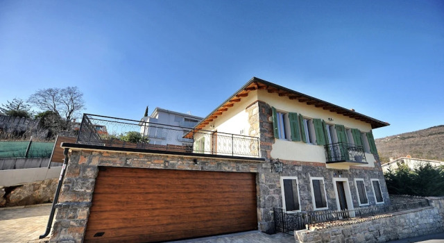 Villa Okra With Pool