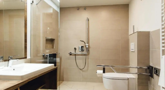 Полулюкс Hotel Edita