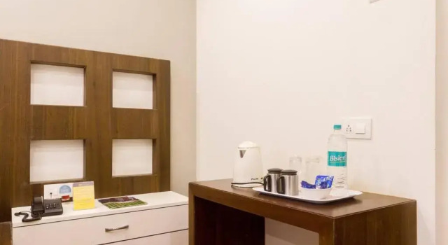 Номер Deluxe FabHotel Sholas Residency I - Nr Government Rose Garden