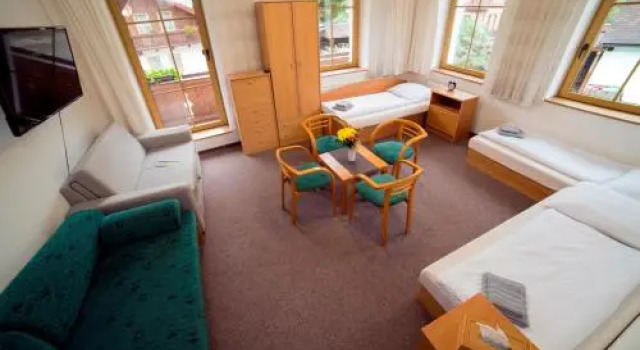 Pension 220 - rodinné apartmány v centru Vrchlabí, Buchen Sie Hotel Vrchlabí Region Königgrätz.