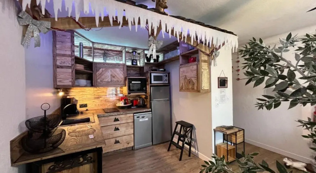 SUPERBE T2 classé 3 étoiles 45m2-WIFI gratuit-STYLE CHALET VUE PANO