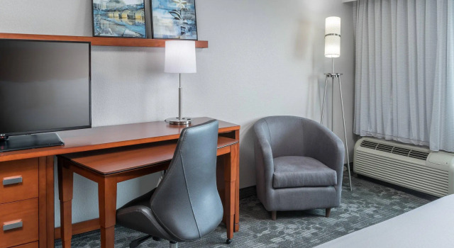 Четырёхместный номер Standard Courtyard by Marriott Austin Parmer Tech Ridge