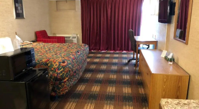 Red Carpet Inn North Syracuse