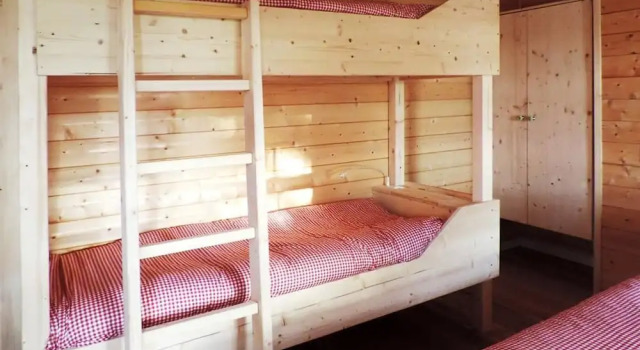 4 soveværelser i standard- værelse med haveudsigt Evolution Wood Accommodation