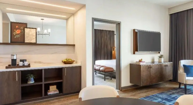 Люкс Valley Hotel Homewood Birmingham - Curio Collection By Hilton