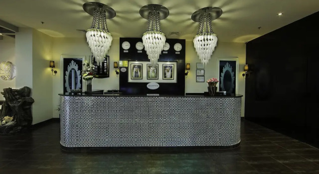 Loumage Hotel & Suites, Prenota Hotel Hotel a Manama con parcheggio, vicino a GOSI Complex, Parcheggio